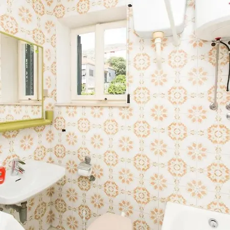 Ana - Double With Private External Bathroom *