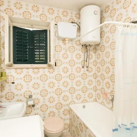 Ana - Double With Private External Bathroom Διαμέρισμα Ντουμπρόβνικ